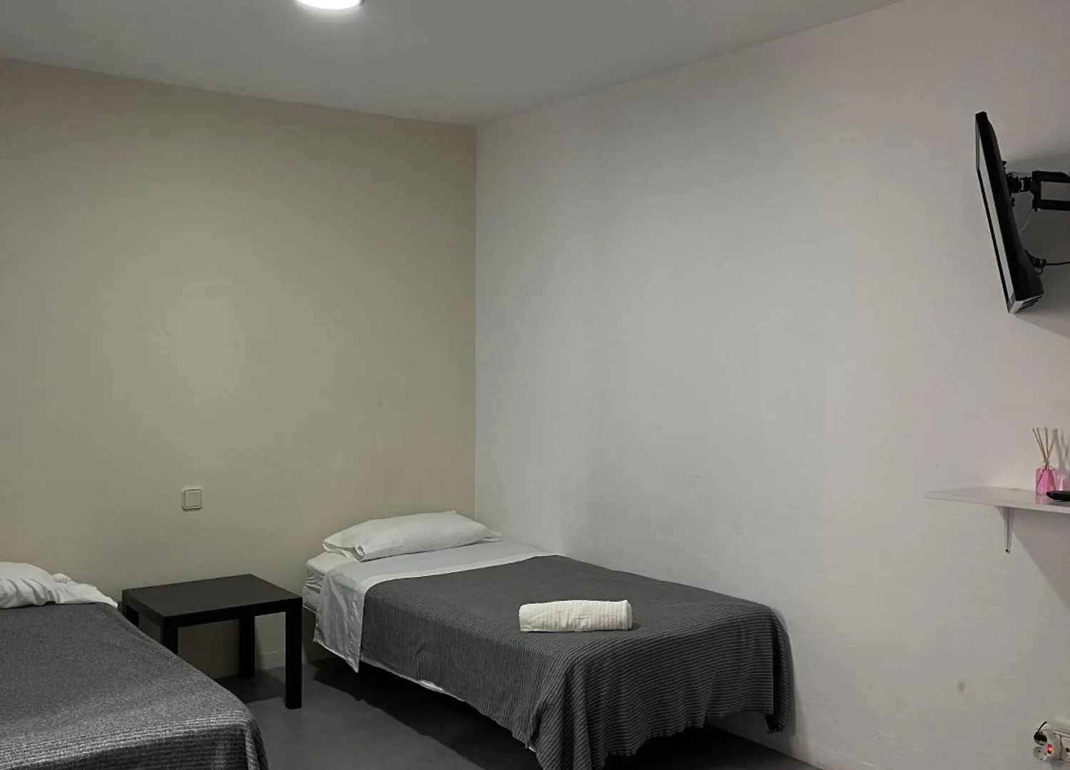 Hostal Santa Calma Marbella Guest house