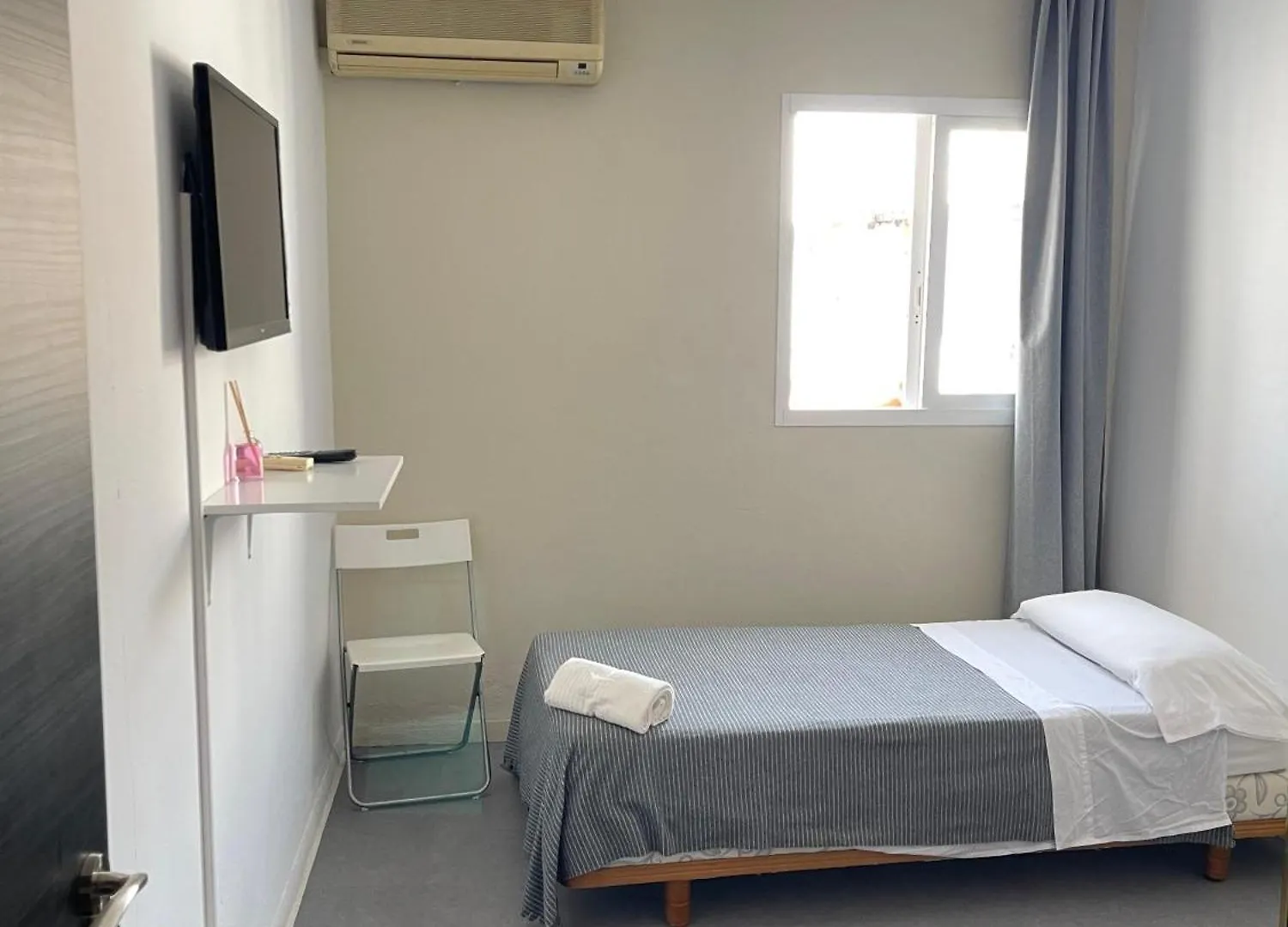 Hostal Santa Calma Marbella 0*,