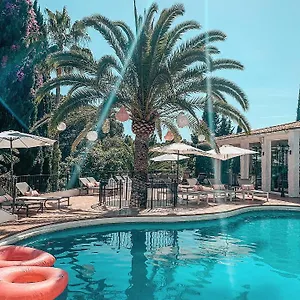 Jardines De La Reina Boutique Marbella